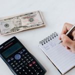 Записи по ставкам и лимитам рядом с телефоном